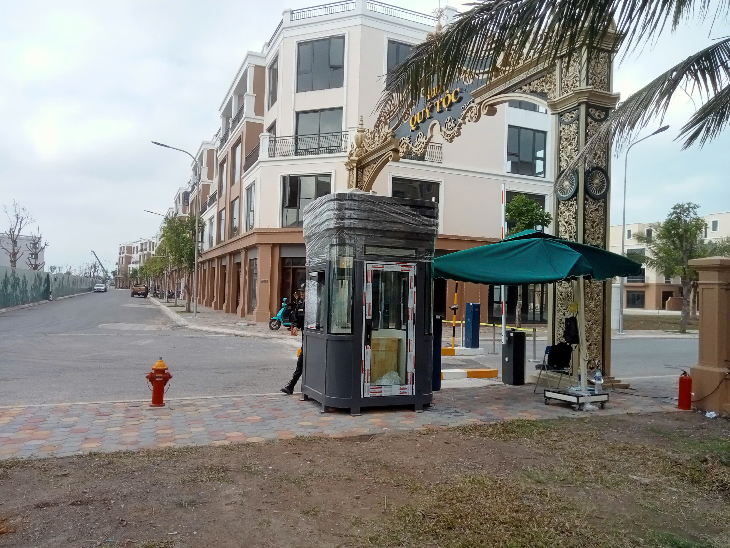 Chốt bảo vệ phù hợp với nhiều khu vực lắp đặt khác nhau