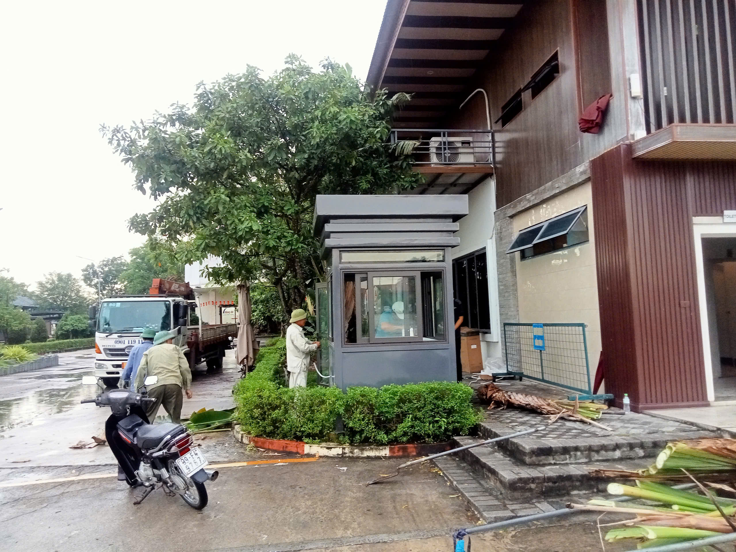 Cabin bảo vệ bảo lắp đặt tại vị trí tiền sảnh công trình