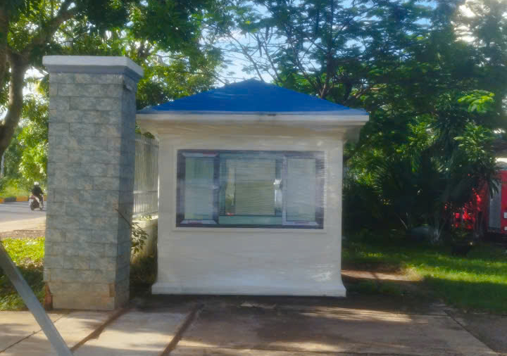 Nhà bảo vệ composite mái dốc Handy Booths 2.5x2.5N