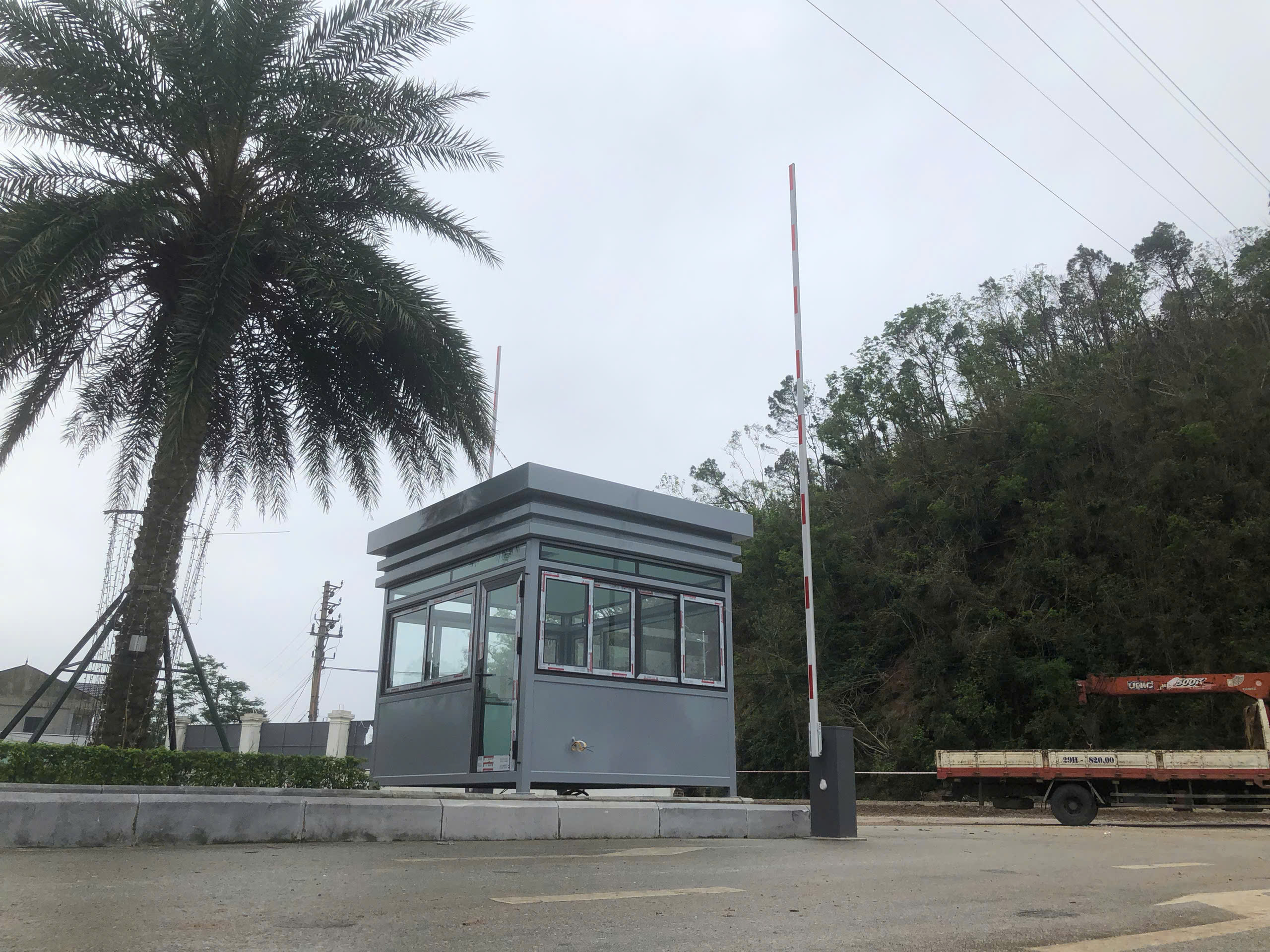 Nhà bảo vệ có Handy có phong cách kiến trúc hiện đại