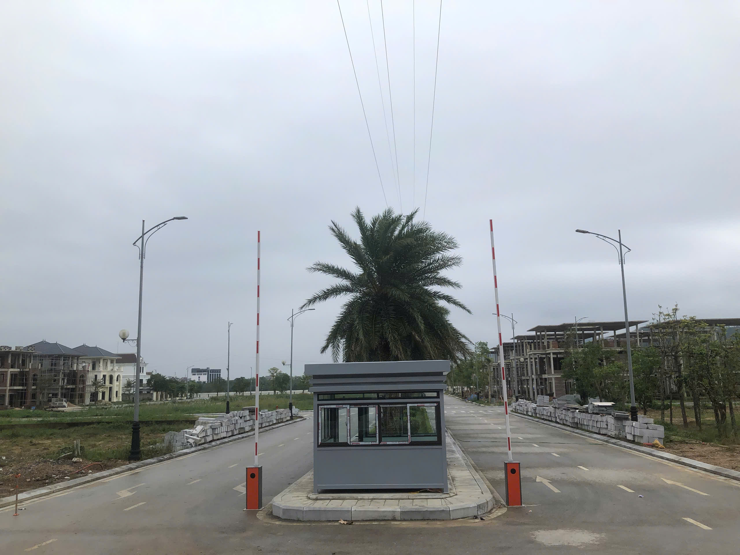 Chốt bảo vệ cổng ra vào