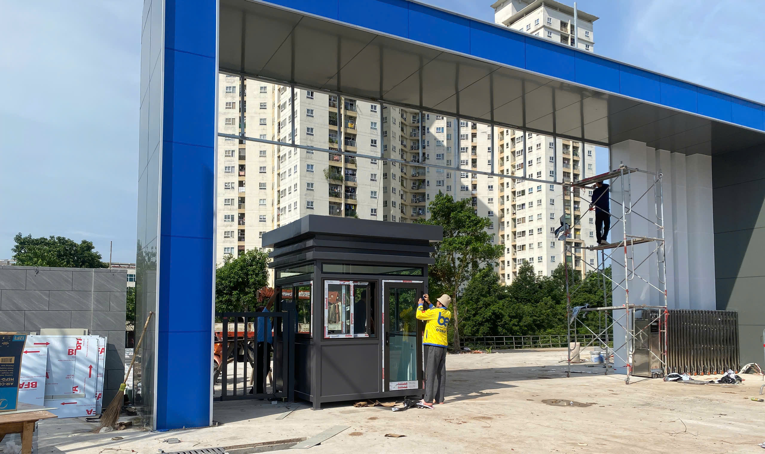 Cabin chốt kiểm soát ra vào cơ quan